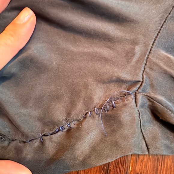 Quince black silk pajamas - Picture 3 of 4